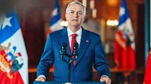 Economía chilena se contrae pese al optimismo por las reformas de Kast