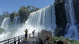 Cambios en los hábitos de viaje: el auge de las escapadas y el impacto en la economía