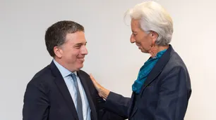 Tras buscar inversiones en Houston, Nicolás Dujovne se reúne con Christine Lagarde