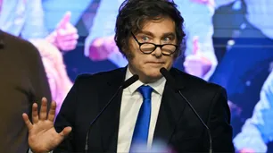 Elecciones 2025: euforia en los mercados y desplome del dólar tras el apoyo al Gobierno de Javier Milei