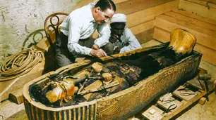 Un estudio revela que la momia de Tutankamón habría sido decapitada y resurge la leyenda de la “maldición del faraón”
