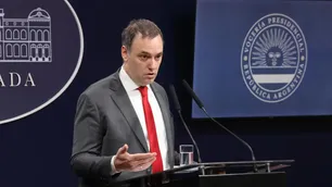 El Gobierno denunció "gastos innecesarios" en AySA: "Funcionó como una plataforma de campaña"