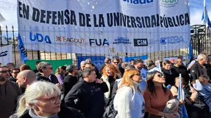Capital Humano anunció un aumento para docentes universitarios, pero los gremios dicen que son "mentiras"