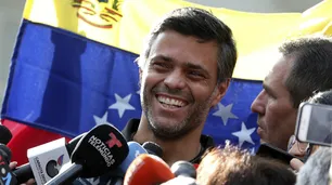 Venezuela: Leopoldo López pudo salir de la embajada española y viajó a Colombia