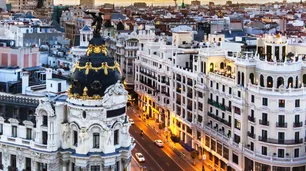 Credit Suisse podría elegir Madrid para sus negociaciones