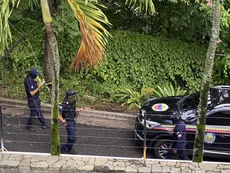 Alta tensión en Venezuela: la policía de Nicolás Maduro rodeó la embajada argentina