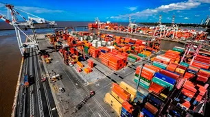 Paro de los trabajadores del Puerto de Buenos Aires en reclamo de la Terminal 5