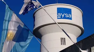 La nueva batalla por los servicios públicos: quiénes son los empresarios que se quedaron con AySA
