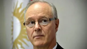 Daniel Gollán pidió "incluir la vacuna contra el COVID-19 en el esquema obligatorio"