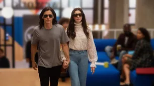 Anne Hathaway: "El concepto de que ‘detrás de todo gran hombre hay una gran mujer’ me enoja bastante"