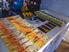 Madre e hija detenidas acusadas de vender drogas cerca de la Universidad Católica