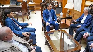 En pleno juego electoral, Pullaro se muestra con Schiaretti y Prunotto, y enciende la crítica de aliados de Mestre