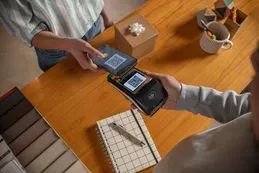 Tarjetas y billeteras virtuales: cómo optimizar los gastos en las vacaciones en la Argentina