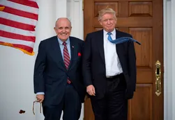Tras el hackeo ruso, Trump designó como asesor en ciberespionaje a Giuliani