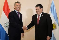 Macri se reunió con Horacio Cartes en busca de "mayor integración"