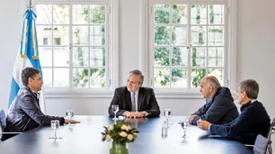 Tras la foto con Grindetti y Macri, Alberto convoca al diálogo a jefes de bloque opositores