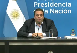 Citan a Triaca al Senado para que explique "la inacción" del Ministerio de Trabajo