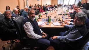 La CGT pidió "que la disputa sea contra la oposición" y que no haya PASO en el Frente de Todos