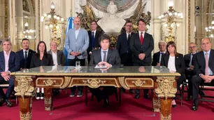 Gabinete en crisis: sin ley Bases y con internas, Milei usa fusibles para darle un giro a la gestión