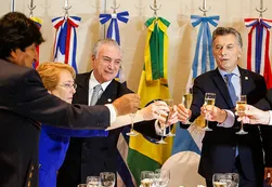 Macri llamó al Mercosur a apurar acuerdos comerciales