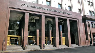 El Gobierno pone la lupa en quienes se radican afuera para evitar impuestos