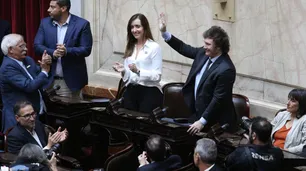 Perlitas de la Asamblea Legislativa: el abrazo de Espert a Milei, la distancia de Píparo y las felicitaciones de Juntos por el Cambio