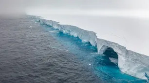 Tremendo bloque de hielo de 19 kilómetros se separó del iceberg más grande del planeta
