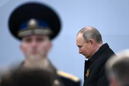 Reina el caos en el Kremlin y Putin podría ser "internado", aseguran ex espías británicos