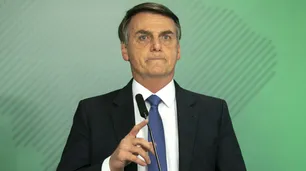 Tras el video escatológico, Bolsonaro hizo estallar las redes con una pregunta