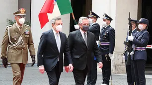 Gira europea: Alberto Fernández se reunió con Mario Draghi, el flamante premier italiano