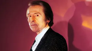 Raphael fue internado de urgencia tras sufrir un accidente cerebrovascular en plena grabación de un programa de televisión
