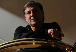 Martino: "Cuesta mucho ver un partido entero"