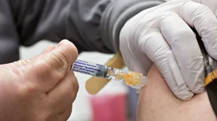 Fiebre amarilla: quiénes necesitan la vacuna y dónde aplicársela