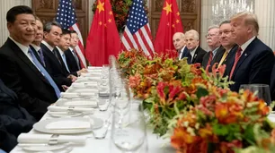 Estados Unidos fija plazo de un mes para un acuerdo comercial con China