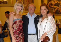Internaron a la madre de Karina Rabolini por un ACV