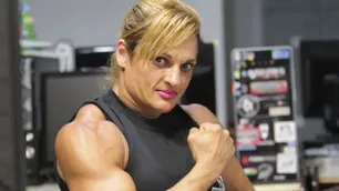 Se viralizaron las últimas imágenes de "Locomotora" Oliveras en la serie "En el Barro", spin-off de "El Marginal"