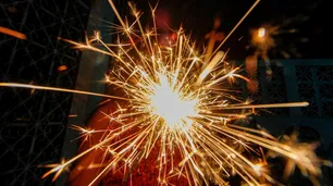 Un bebé murió luego de que le explotó un fuego artificial en la cabeza