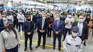 El CEO de Toyota reconoció la madurez del Gobierno, sindicatos y trabajadores para volver a producir