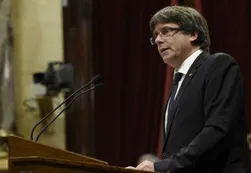 Puigdemont declaró la independencia pero la dejó en suspenso