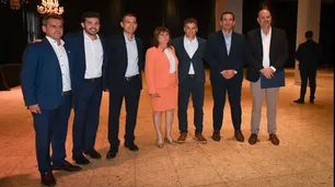 Los "radicales con peluca" organizaron un encuentro con Bullrich, Petri y Sturzenegger: "El radicalismo está con Javier Milei"