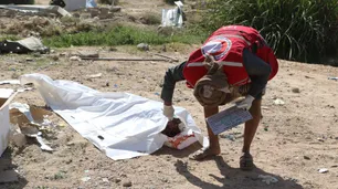 Irán condenó el ataque de EEUU a un centro de migrantes de Yemen: "Es un crimen de guerra"