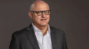 Javier Timerman: "Da un poco de tristeza que la visita a los genocidas no genere escándalo en la población"