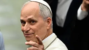 El papa León XIV pidió a los líderes mundiales "que callen las armas" y ofreció mediación de la Santa Sede