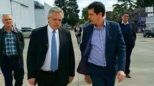 Wado de Pedro calificó como "campañas del desánimo" informaciones sobre éxodo de argentinos a Uruguay