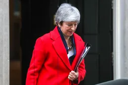 Theresa May ofreció al Parlamento británico una votación para retrasar el brexit
