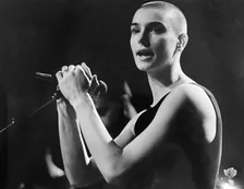 Los últimos días de Sinead O'Connor: era una "criatura no muerta" desde el suicidio de su hijo de 17 años