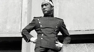 Terminó su mejor obra, tomó un cuartel y se hizo el harakiri: la muerte de Yukio Mishima