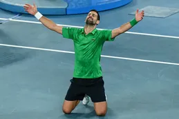 La "surrealista" pero agónica semifinal de Djokovic: su principal rival fue su propio cuerpo