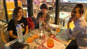 Diseño textil, amigos y donaciones, así es la nueva vida de Florencia Macri en Miami