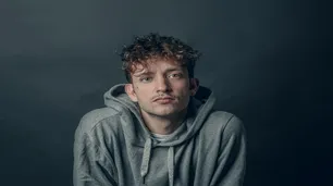 Tú Música en RePerfilAr: Vic Mirallas, un solista catalán de amplio recorrido